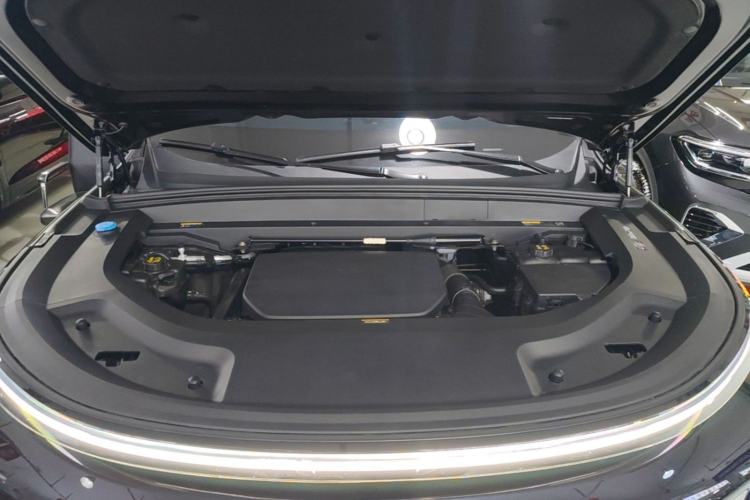 Used Li Auto L9 2022 Max model Engine Bay