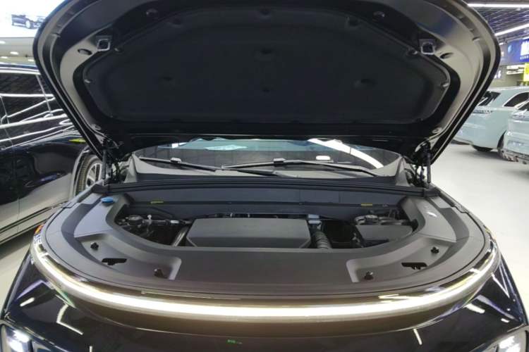 Used Li Auto L9 2022 Max model Engine Bay
