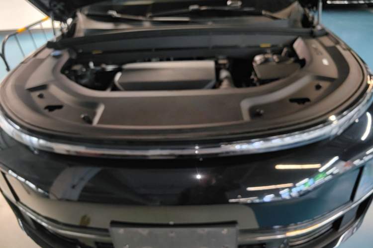 Used Li Auto L9 2022 Max model Engine Bay