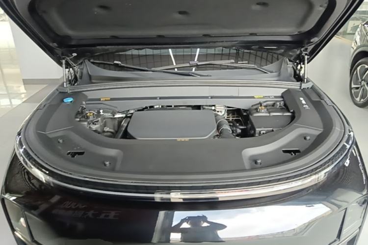 Used Li Auto L9 2022 Max model Engine Bay
