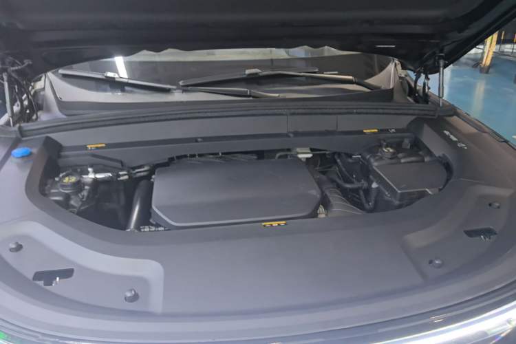 Used Li Auto L9 2022 Max model Engine Bay