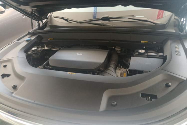 Used Li Auto L9 2022 Max model Engine Bay