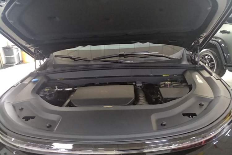 Used Li Auto L9 2022 Max model Engine Bay