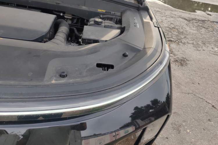 Used Li Auto L9 2022 Max model Engine Bay Left