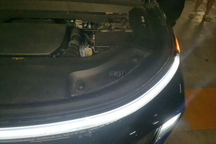 Used Li Auto L9 2022 Max model Engine Bay Left