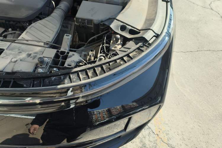Used Li Auto L9 2022 Max model Engine Bay Left