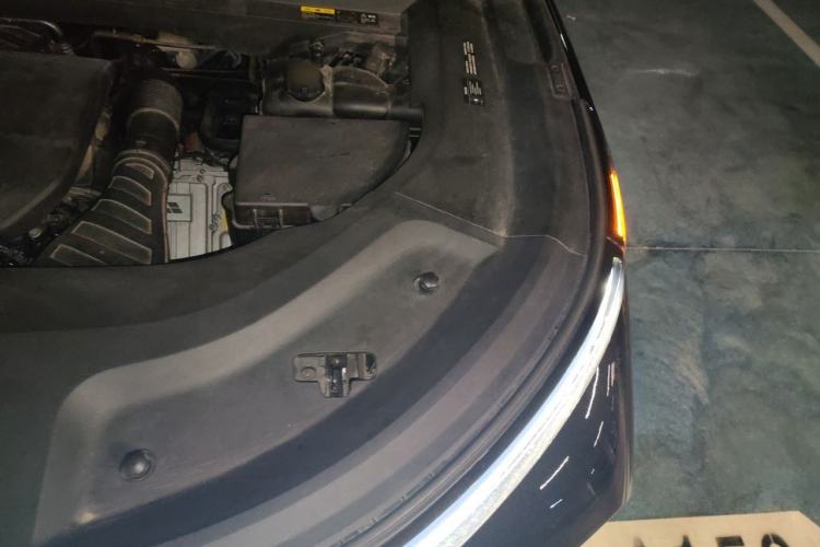 Used Li Auto L9 2022 Max model Engine Bay Left