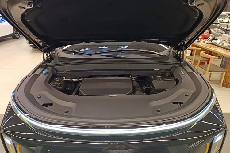 Used Li Auto L9 2022 Max model Engine Bay