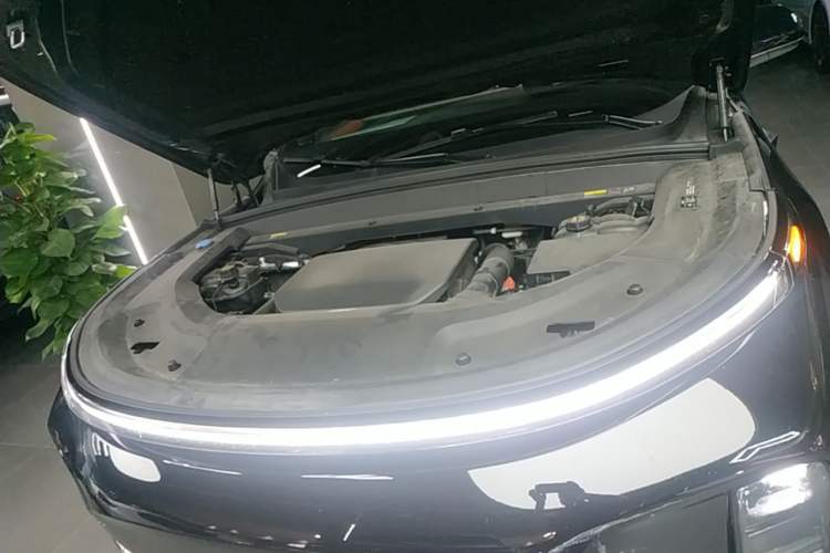 Used Li Auto L9 2022 Max model Engine Bay