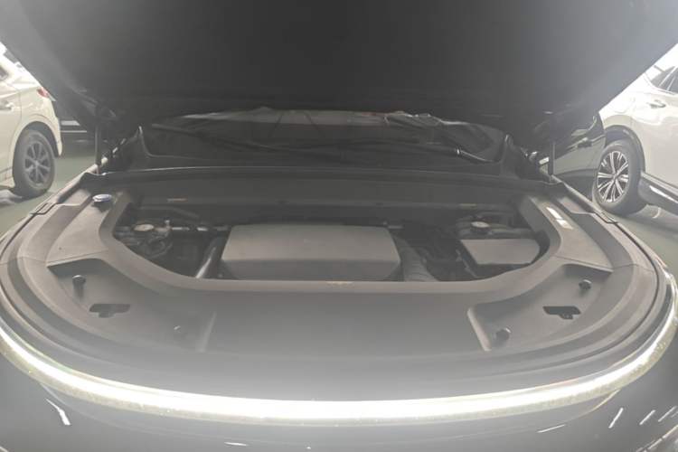 Used Li Auto L9 2022 Max model Engine Bay