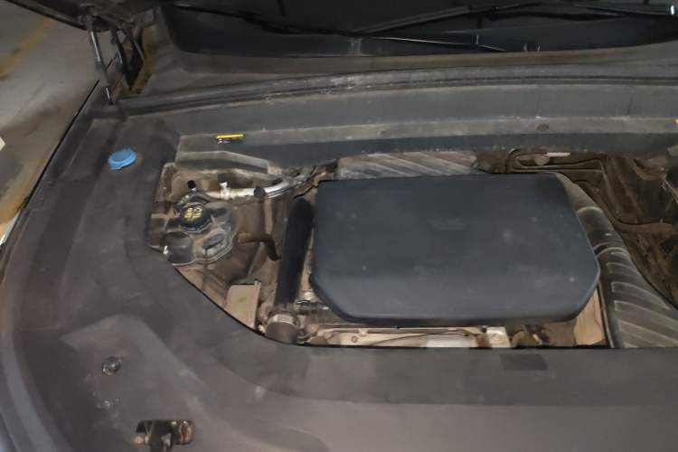Used Li Auto L9 2022 Max model Engine Bay Right