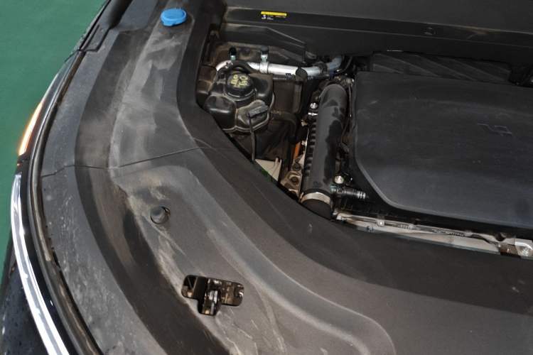 Used Li Auto L9 2022 Max model Engine Bay Right