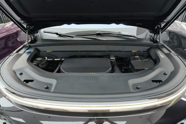 Used Li Auto L9 2022 Max model Engine Bay