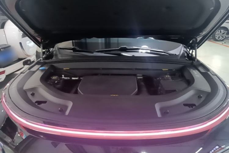 Used Li Auto L9 2022 Max model Engine Bay