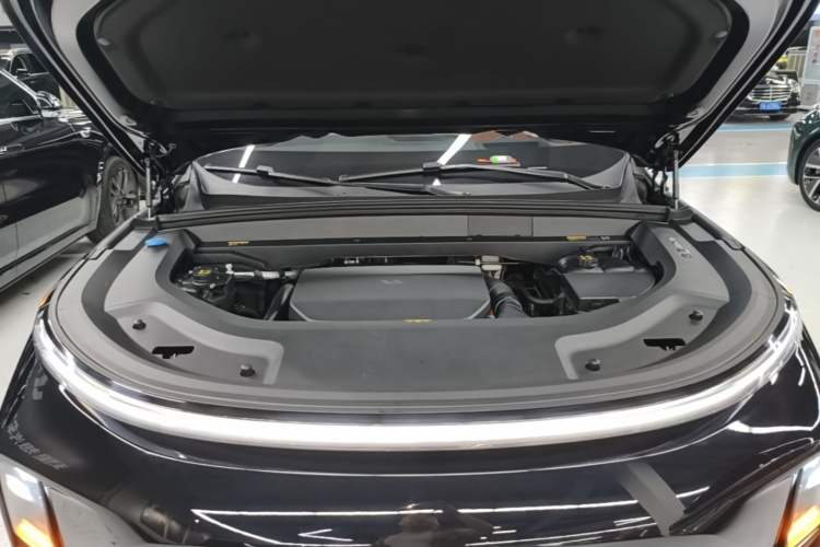 Used Li Auto L9 2022 Max model Engine Bay