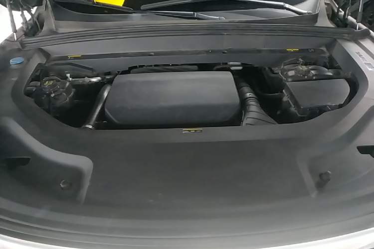 Used Li Auto L9 2022 Max model Engine Bay