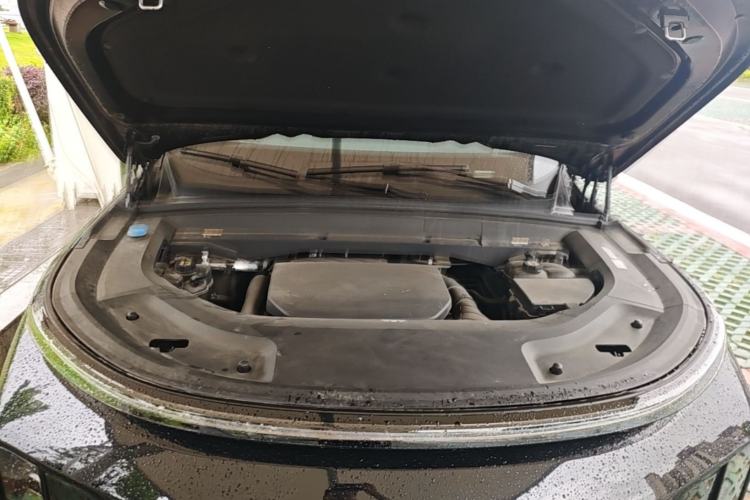 Used Li Auto L9 2022 Max model Engine Bay