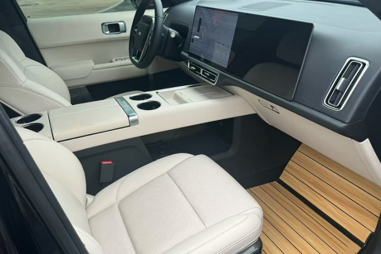 Used Li Auto L9 2022 Max model Exterior 4
