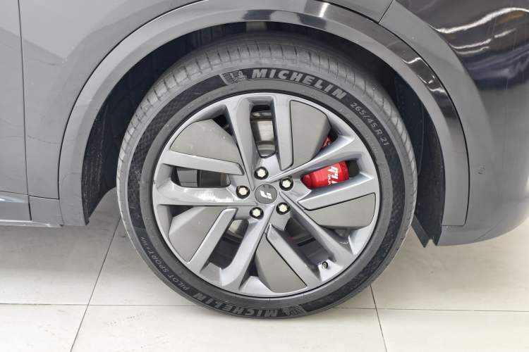 Used Li Auto L9 2022 Max model Exterior 4
