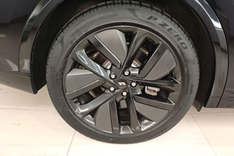 Used Li Auto L9 2022 Max model Exterior 5