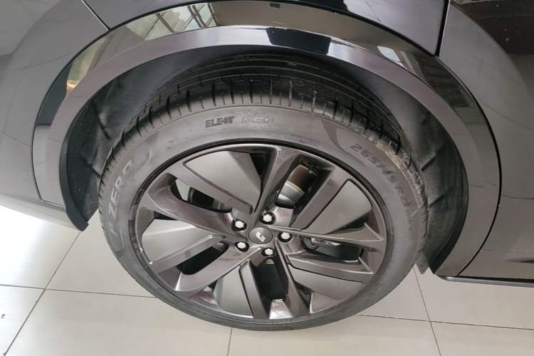 Used Li Auto L9 2022 Max model Exterior 5