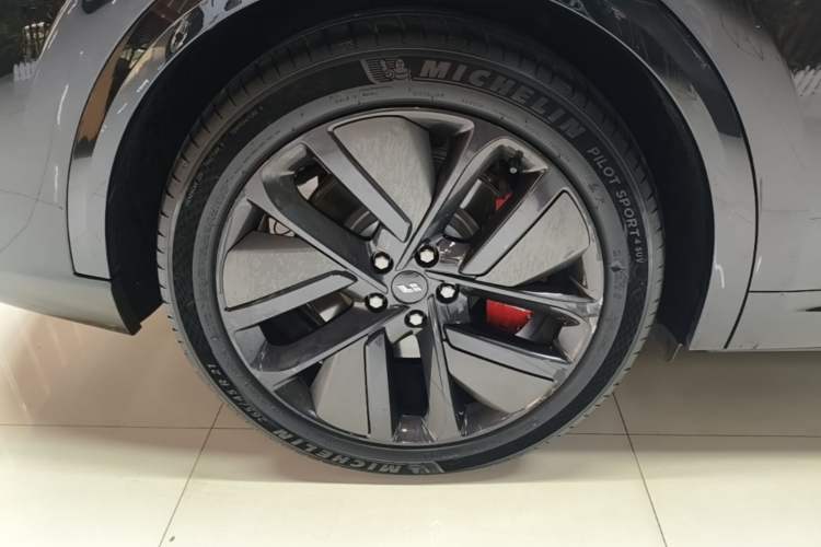 Used Li Auto L9 2022 Max model Exterior 5