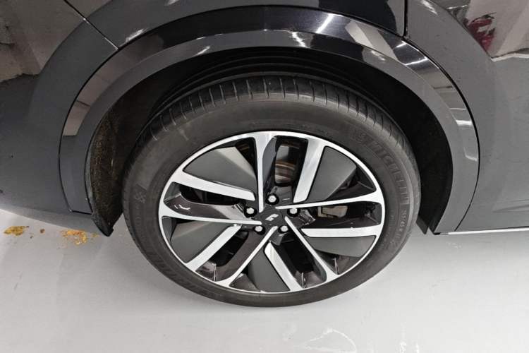 Used Li Auto L9 2022 Max model Exterior 5