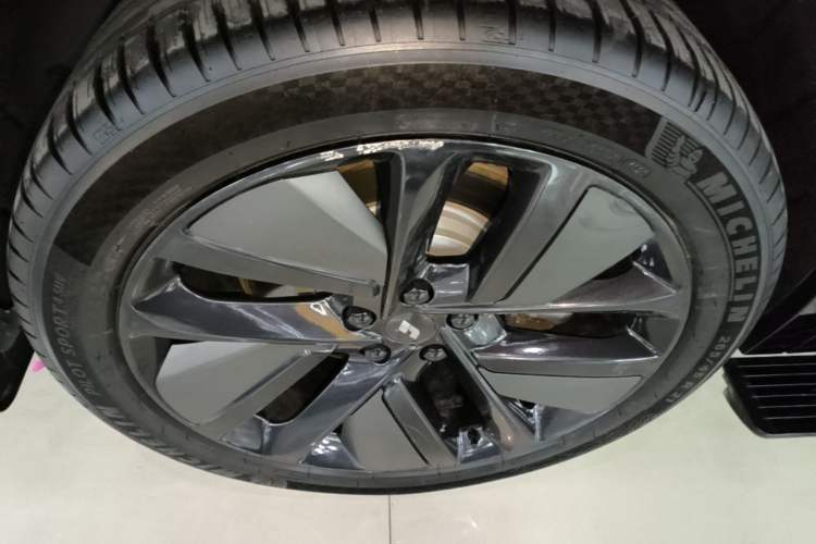 Used Li Auto L9 2022 Max model Exterior 5