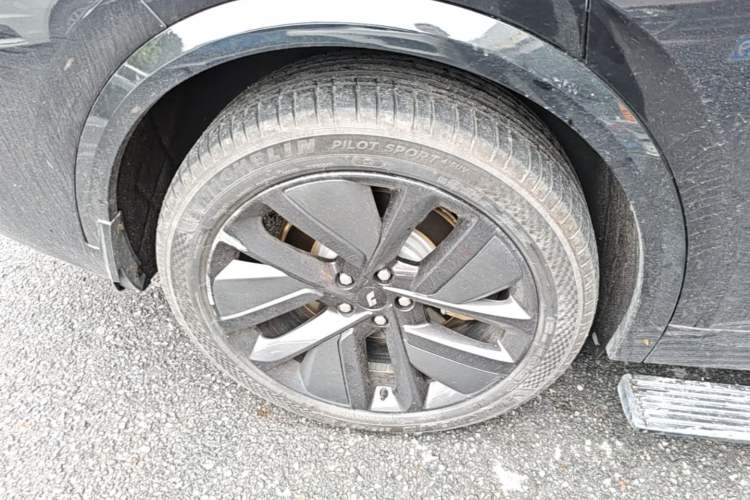Used Li Auto L9 2022 Max model Exterior 5