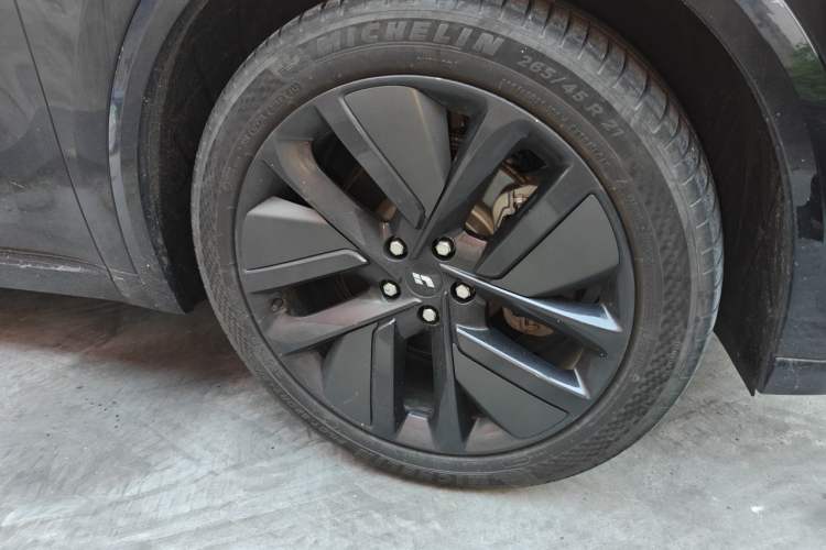 Used Li Auto L9 2022 Max model Exterior 7
