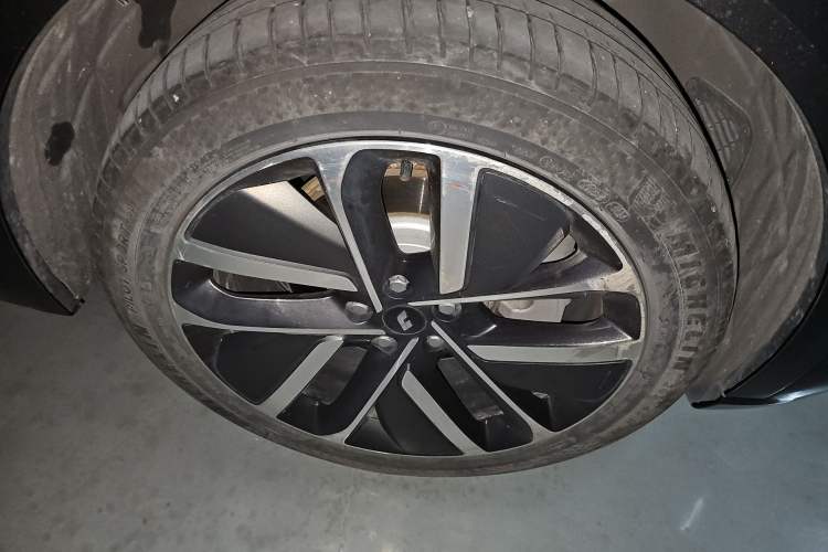 Used Li Auto L9 2022 Max model Exterior 7