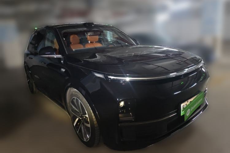 Used Li Auto L9 2022 Max model Front Right 45 Deg
