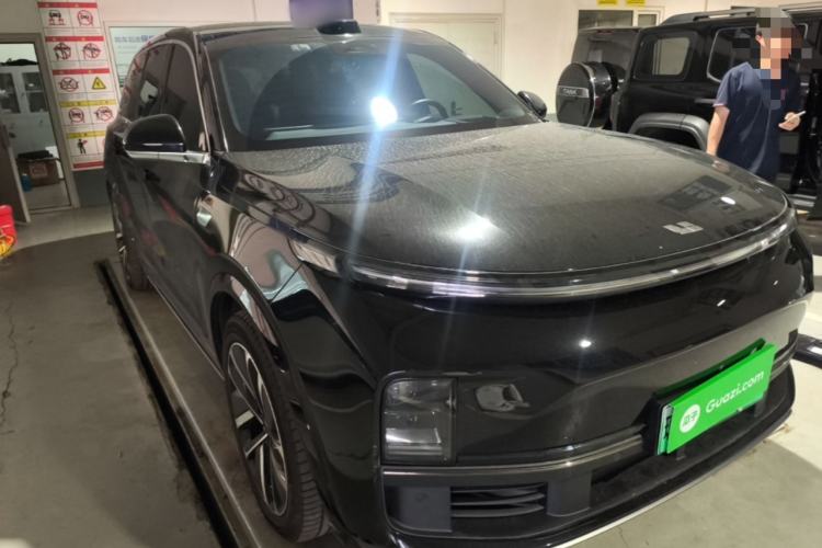 Used Li Auto L9 2022 Max model Front Right 45 Deg