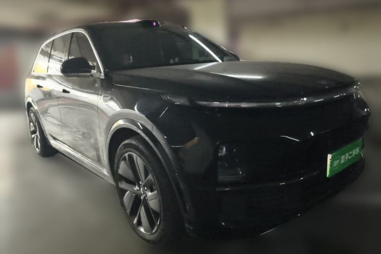 Used Li Auto L9 2022 Max model Front Right 45 Deg