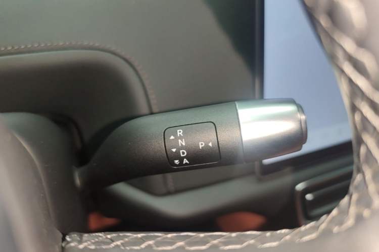 Used Li Auto L9 2022 Max model Gear Lever