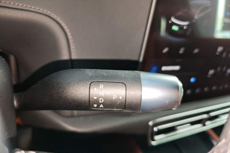 Used Li Auto L9 2022 Max model Gear Lever