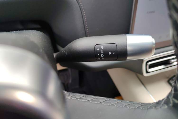 Used Li Auto L9 2022 Max model Gear Lever