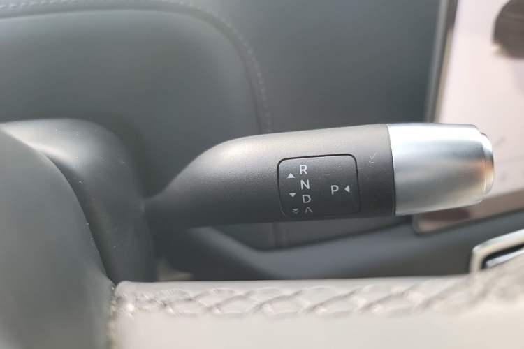 Used Li Auto L9 2022 Max model Gear Lever