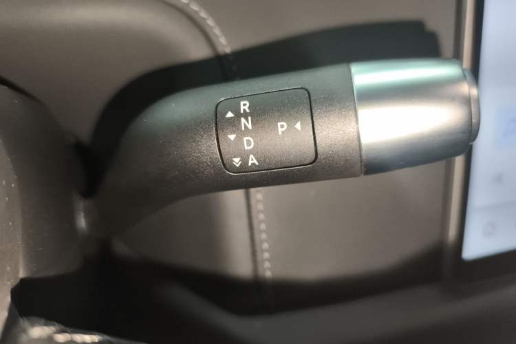 Used Li Auto L9 2022 Max model Gear Lever