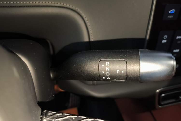 Used Li Auto L9 2022 Max model Gear Lever