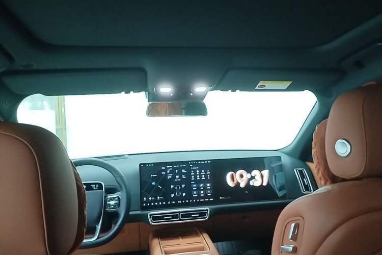 Used Li Auto L9 2022 Max model Headliner