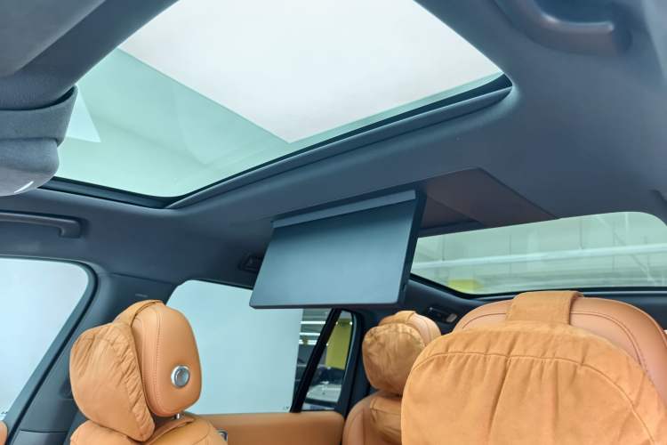 Used Li Auto L9 2022 Max model Headliner