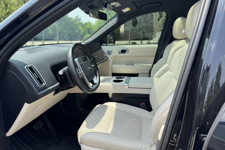 Used Li Auto L9 2022 Max model Interior 1