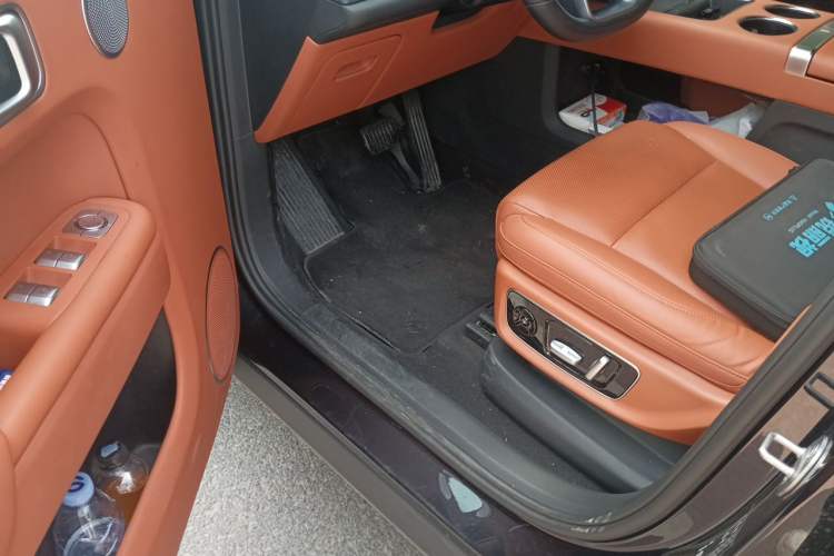 Used Li Auto L9 2022 Max model Interior 3