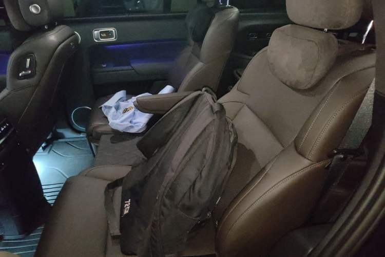 Used Li Auto L9 2022 Max model Interior 4
