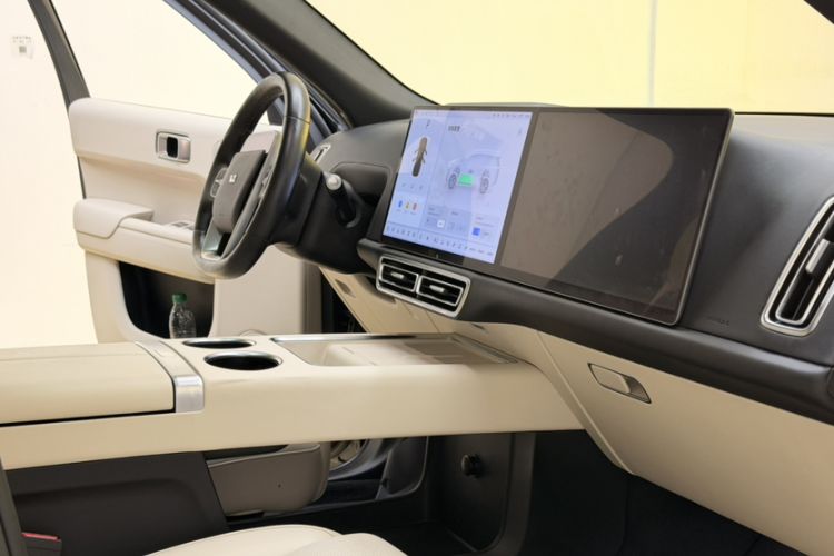 Used Li Auto L9 2022 Max model Interior 5