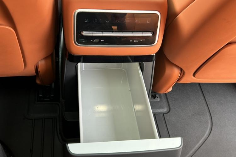 Used Li Auto L9 2022 Max model Interior 5