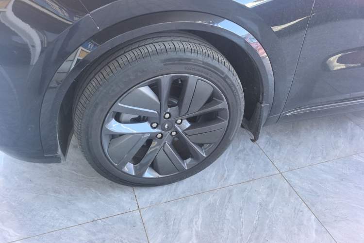Used Li Auto L9 2022 Max model Left Front Wheel Hub