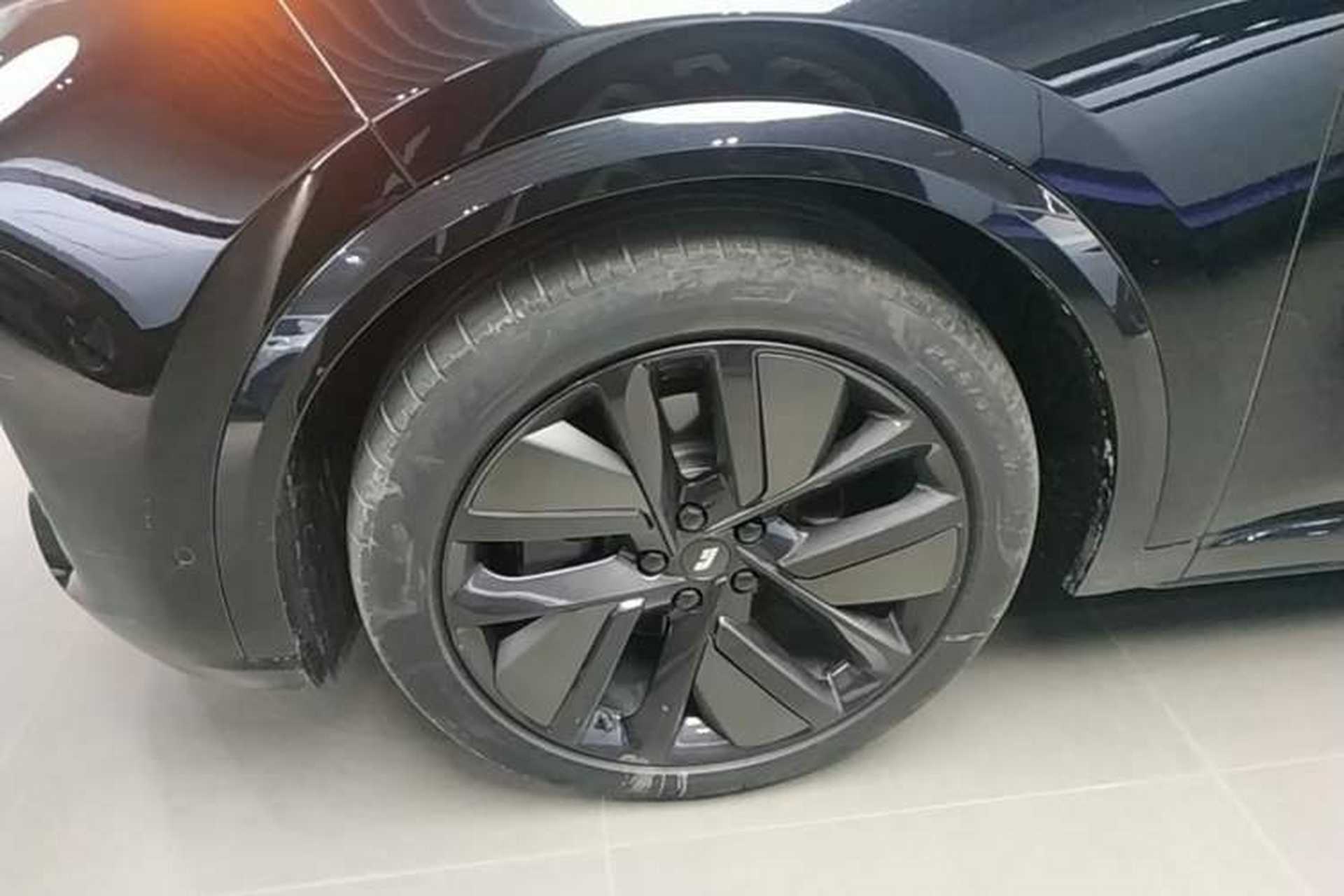 Used Li Auto L9 2022 Max model Left Front Wheel Hub