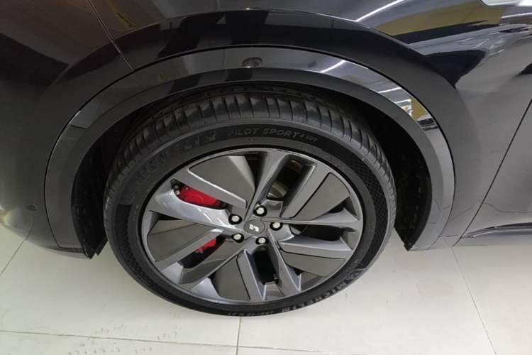 Used Li Auto L9 2022 Max model Left Front Wheel Hub
